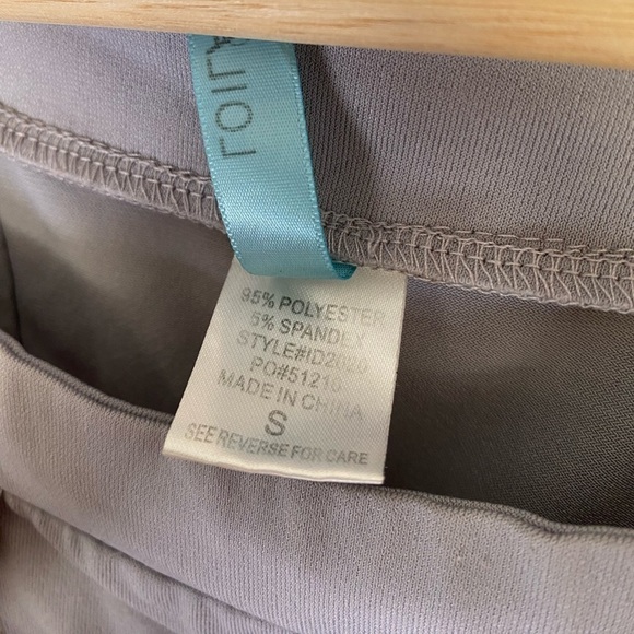 LOILA GRAY EXPOSED SEAMS DRESS SIZE SMALL - Picture 3 of 4